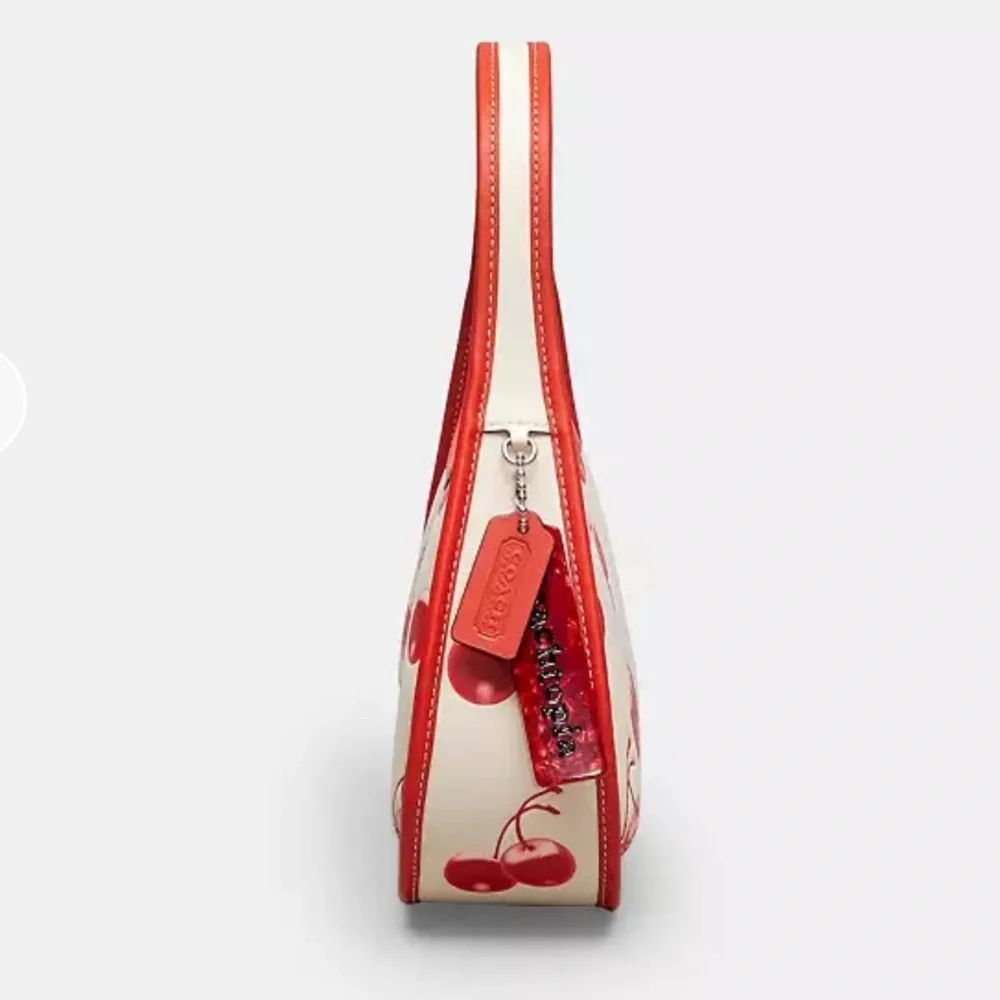 Coach measurements length